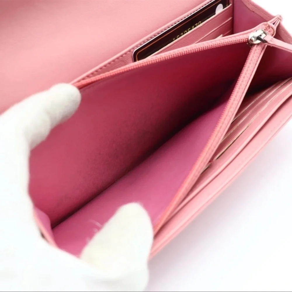 Chanel Pink Floral Embossed Wallet - Picture 5 of 9